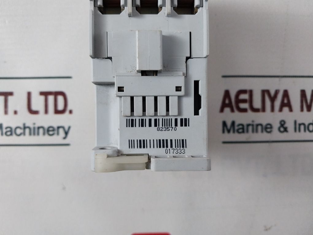Allen-bradley 100-c30*00 690V