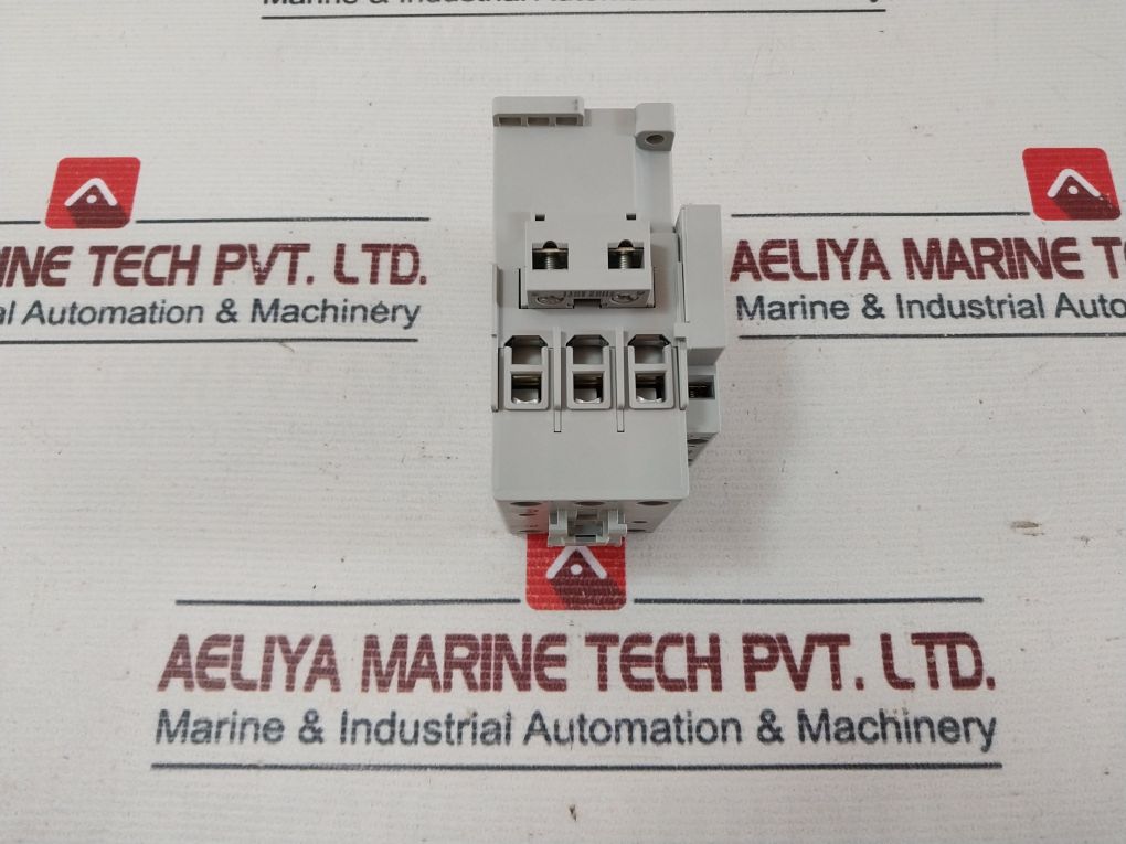 Allen-bradley 100-c30D01 Contactor Ser B