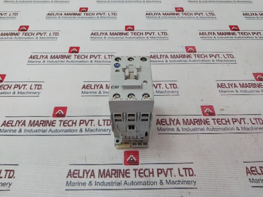 Allen-bradley 100-c30Ky00 3 Pole Contactor 600V 55 A 48V 50/60Hz