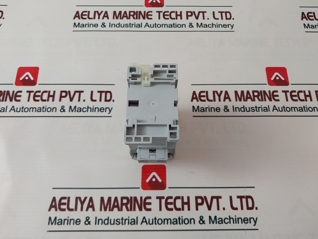 Allen-bradley 100-c37Kf00