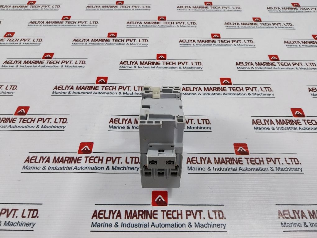 Allen-bradley 100-c37*00 Contactor Ser B