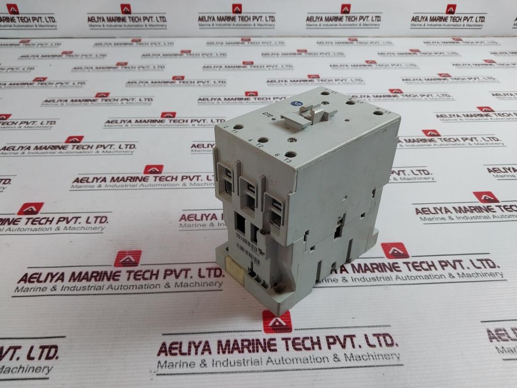 Allen-bradley 100-c72*00 Contactor 690V 100A