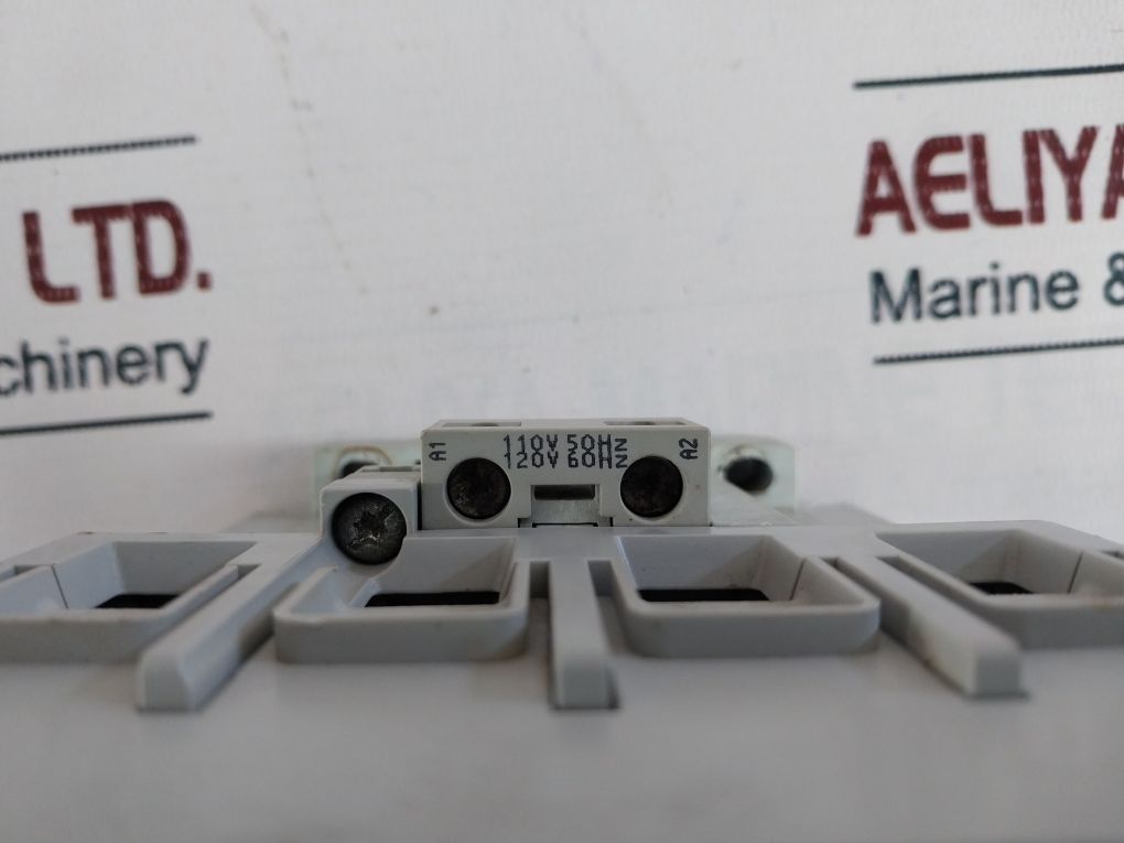 Allen-bradley 100-c90*200 Series A Contactor 600Vac