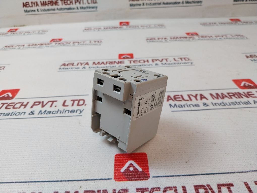 Allen-bradley 100-fl11Va Mechanical Latch