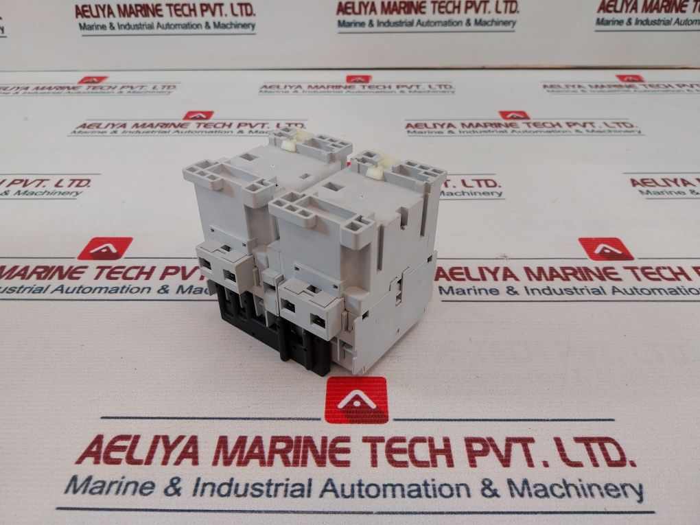 Allen-bradley 104-c09Kj22 Reversing Contactor Ser. A