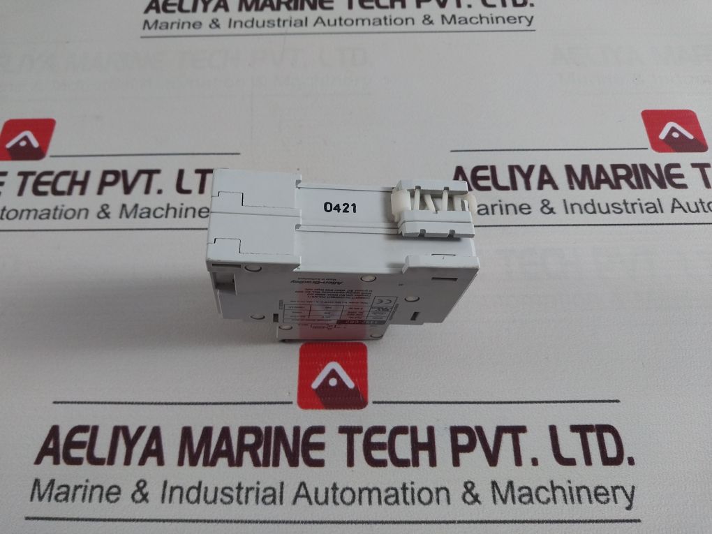 Allen-bradley 1492-cb2 Ser.B Circuit Breaker Dc300V 15A
