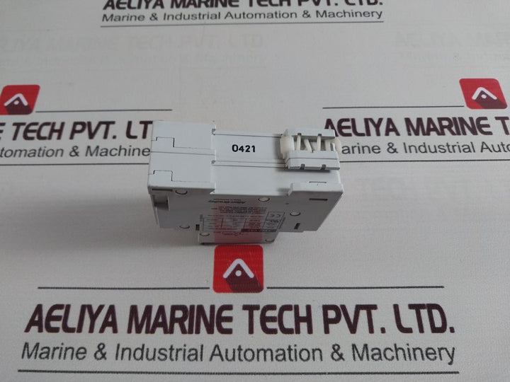 Allen-bradley 1492-cb2 Ser.B Circuit Breaker Dc300V 15A
