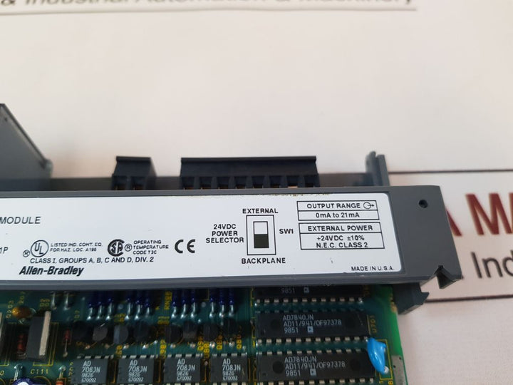 Allen-bradley 1746-no4I Ser: A Analog Output Module