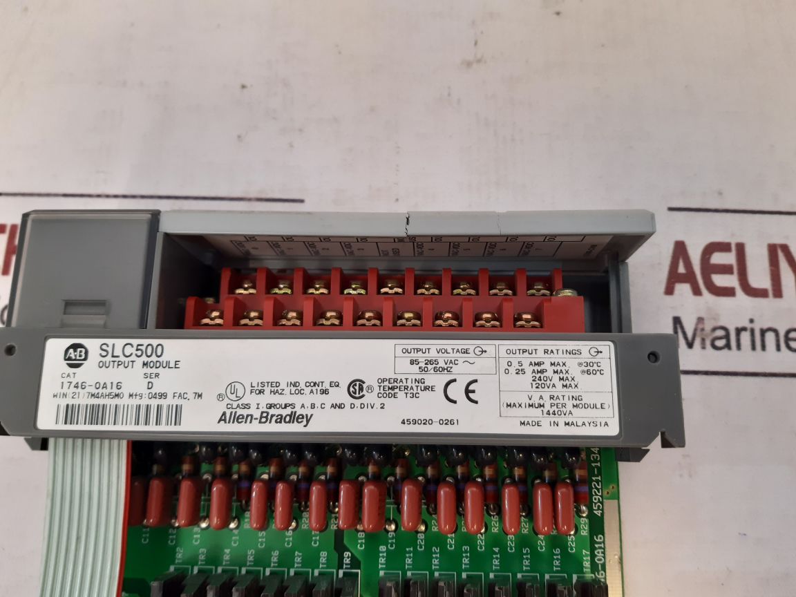 Allen-bradley Triac Slc 500 Output Module 1746-oa16