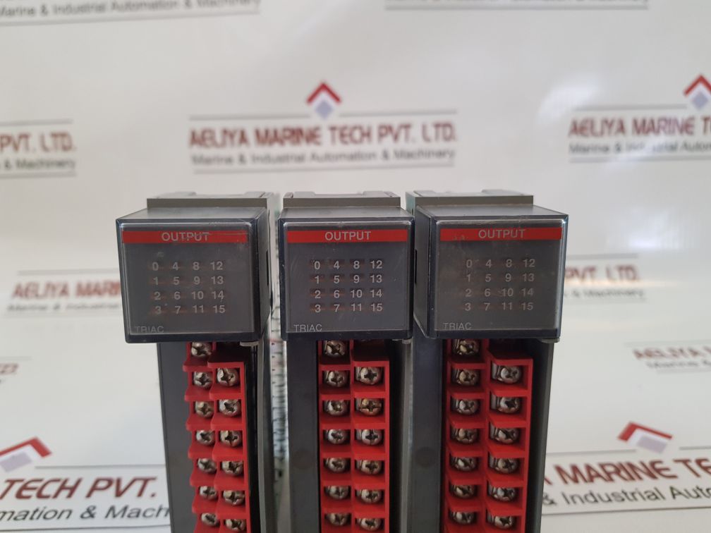 Allen-bradley Slc500 1746-oa16 Ser: C Output Module