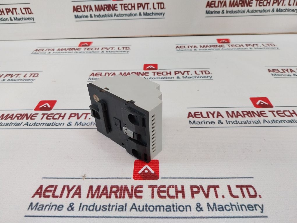 Allen-bradley 1760-l12Awa Controller