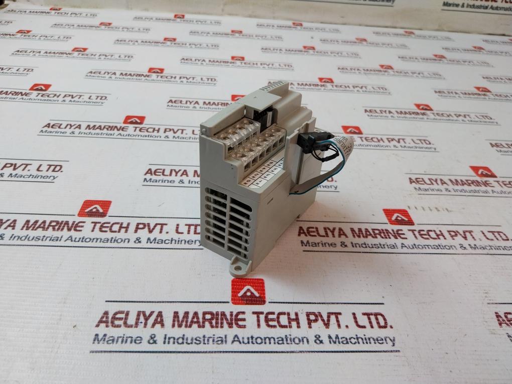 Allen-bradley 1762-iq8 Micrologix 8 Pt. 24Vdc Sink/Source Input Module