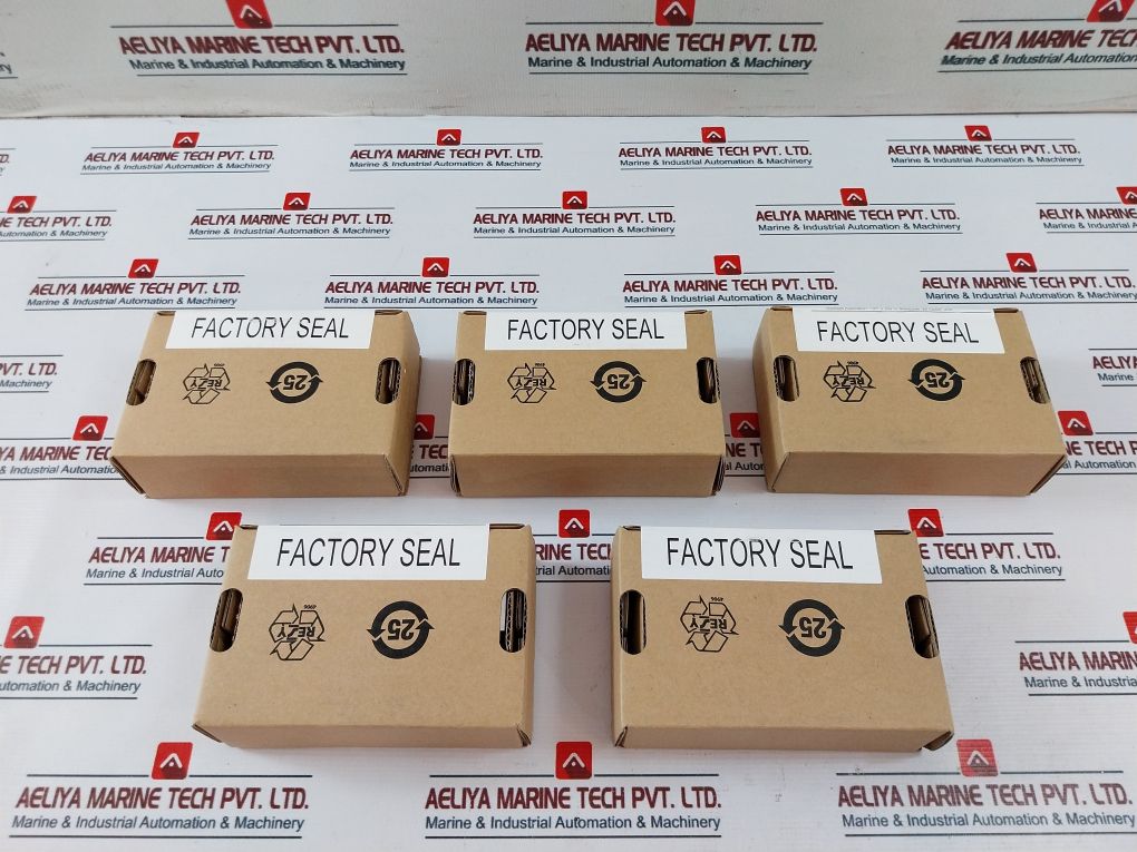 Allen-bradley 1762-of4 4 Ch Analog Output Module