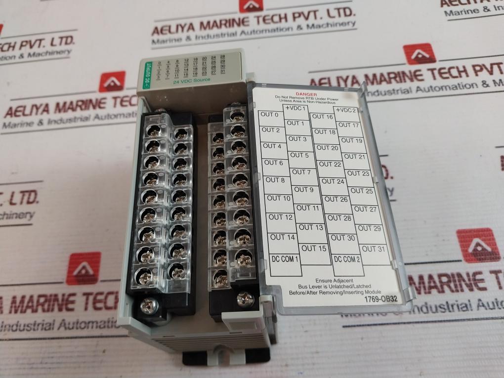 Allen-bradley 1769-ob32 32 Pt. 20.4-26.4Vdc Sourcing Output Module