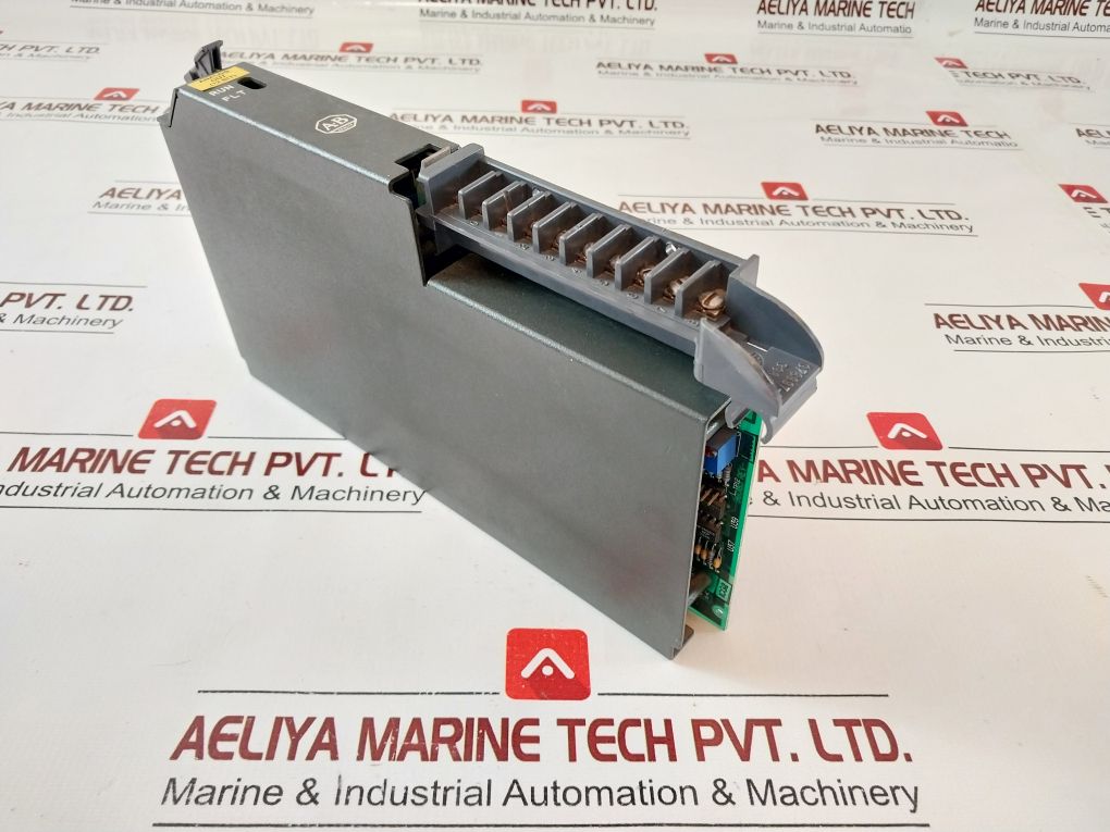 Allen-bradley 1771-0Fe2 B Analog Output Module Series: B With 1771-wc