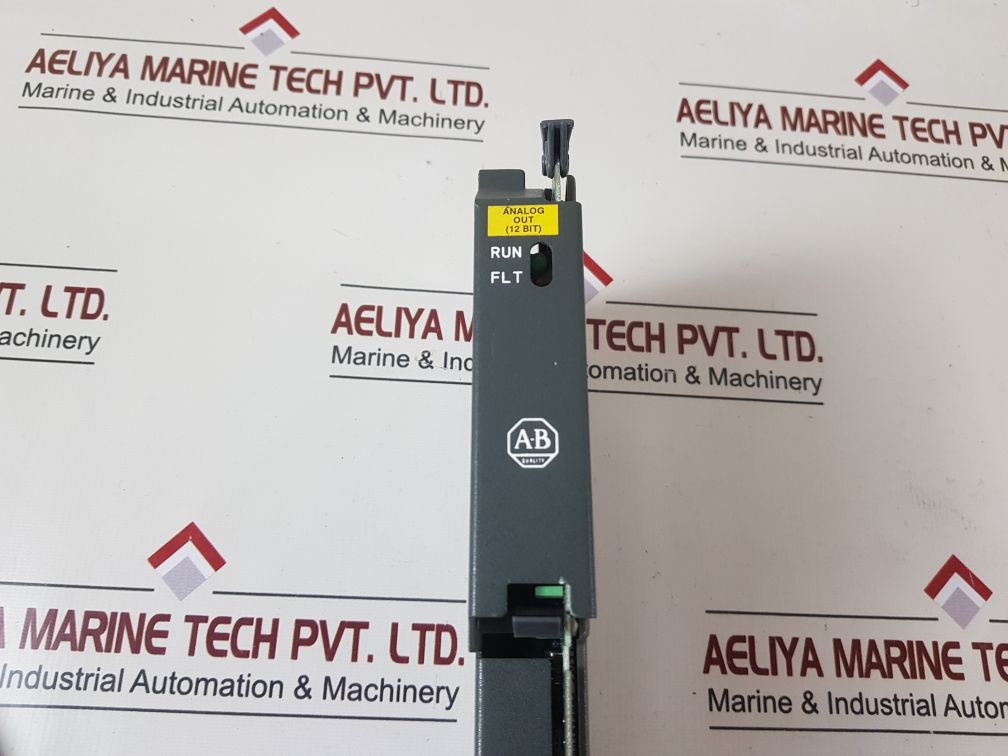 Allen-bradley 1771-ofe2 Module