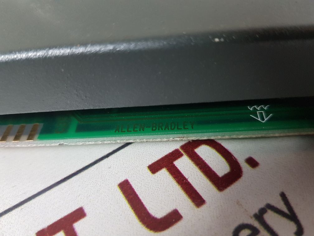 Allen-bradley 1771-ofe2 Module
