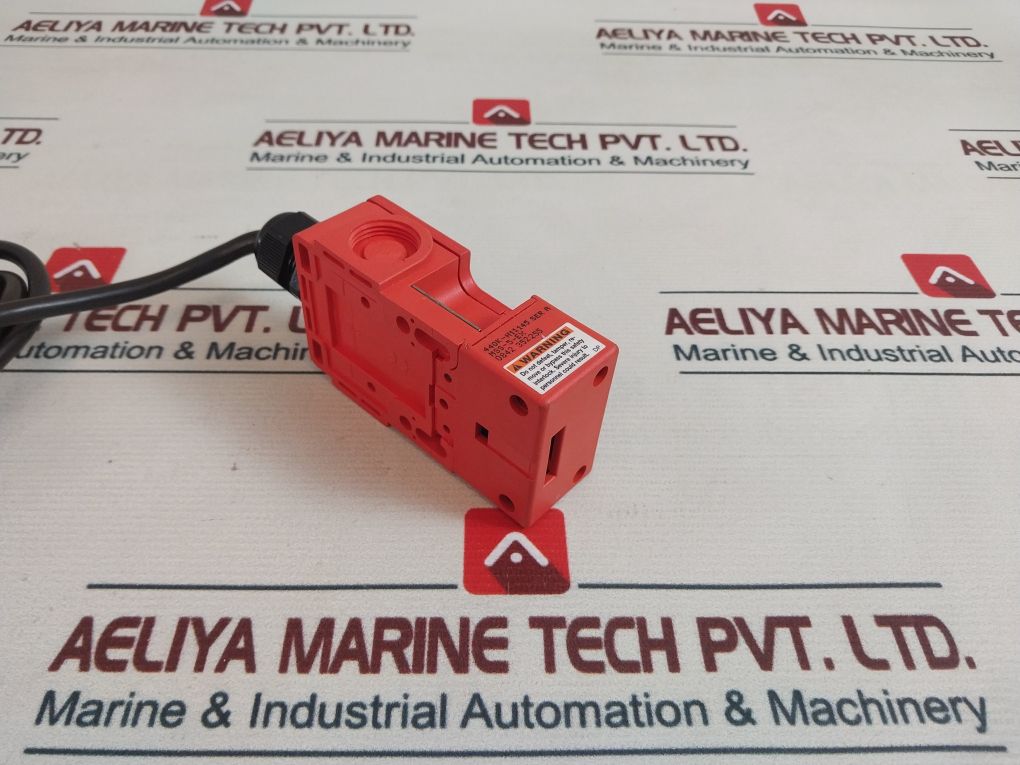 Allen-bradley 440K-h11145 Safety Interlock Switch