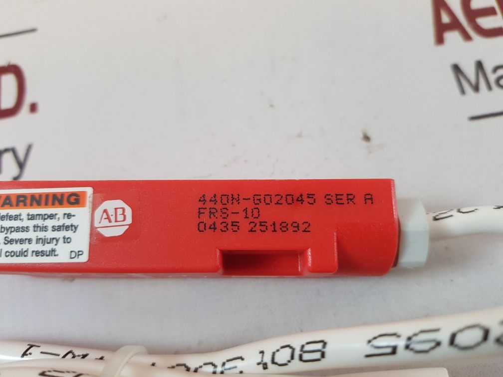 Allen-bradley 440n-g02045 magnetically operated safety switch