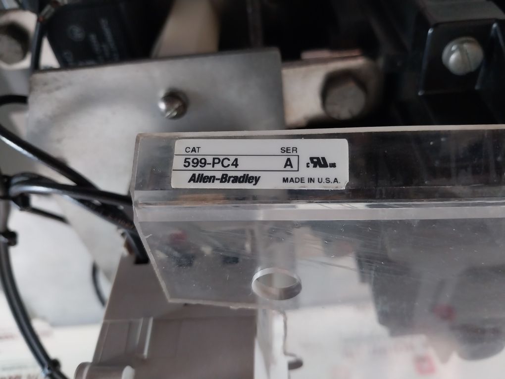 Allen-bradley 592-eehe Current Transformer 30-150A