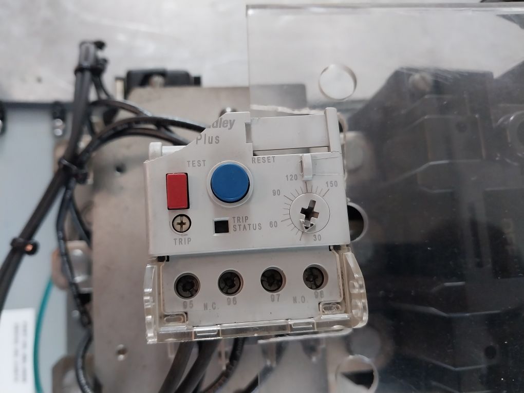 Allen-bradley 592-eehe Current Transformer 30-150A