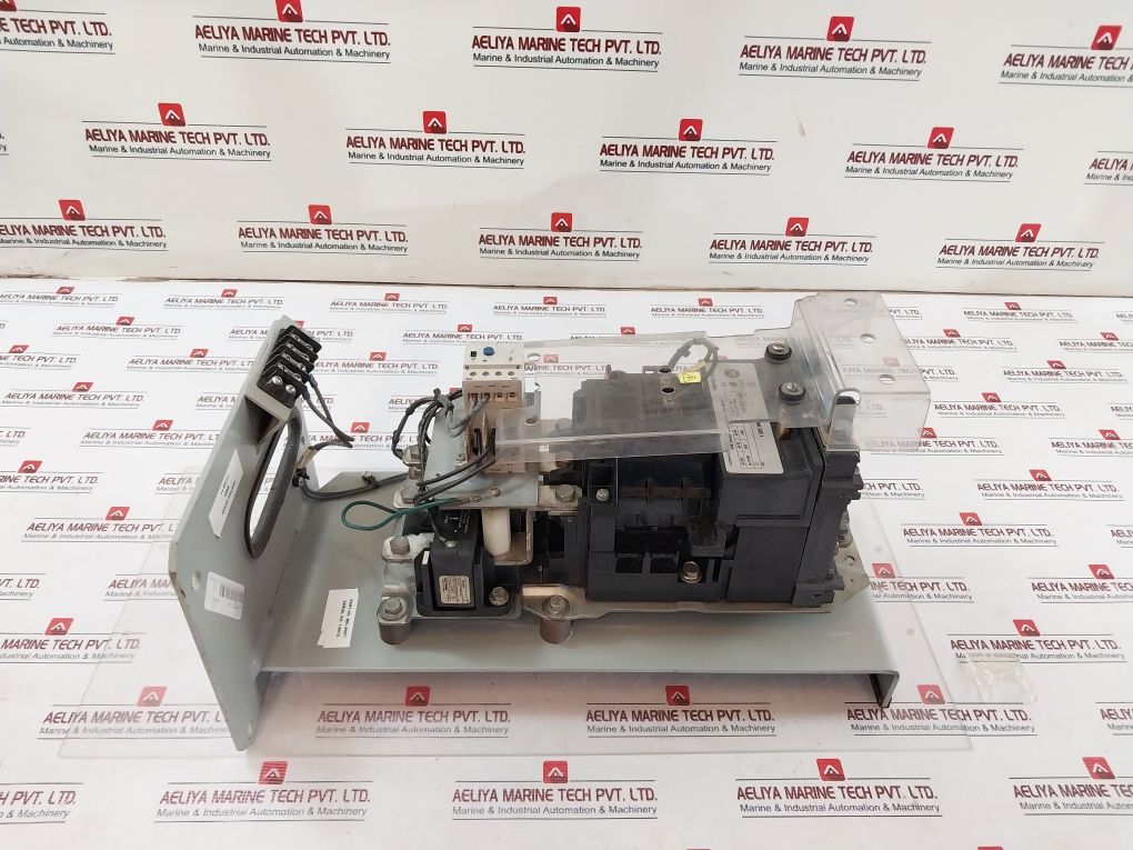 Allen-bradley 592-eehe Contactor 200V 135 A
