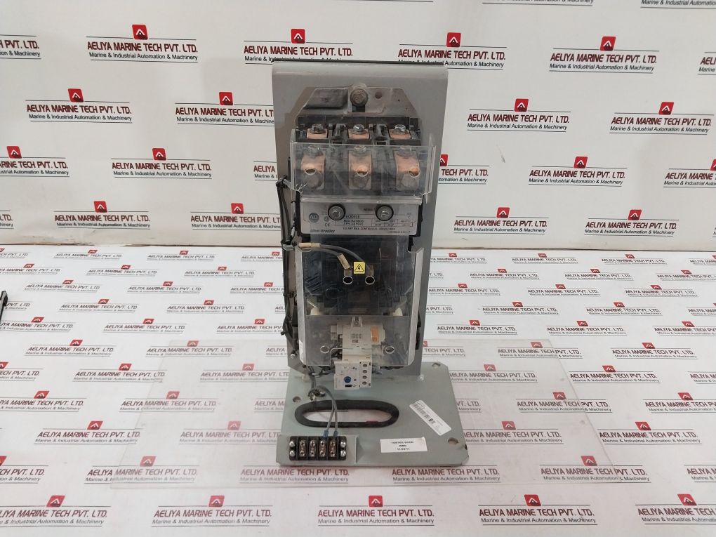 Allen-bradley 592-eehe Contactor 200V 135 A