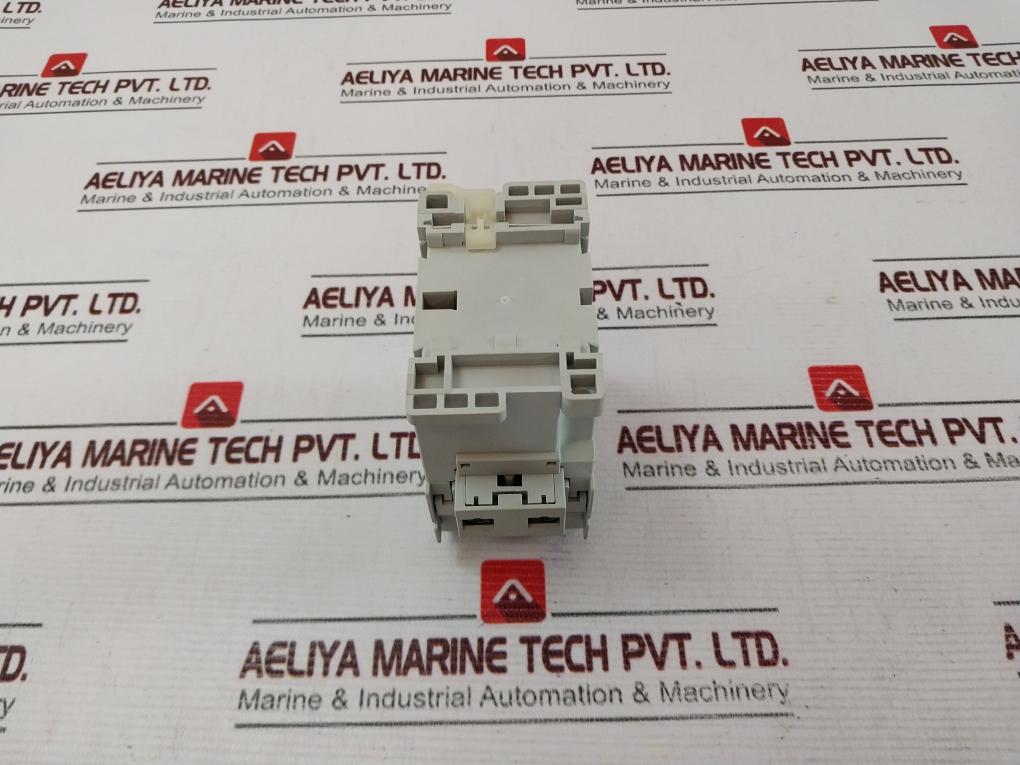 Allen-bradley 700-cf220* Control Relay Ser A 25A 3-phase