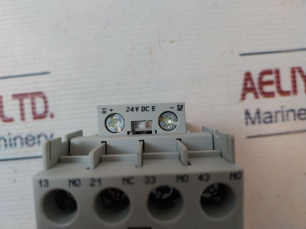 Allen-bradley 700-cf310Ej Control Relay 600V Ac