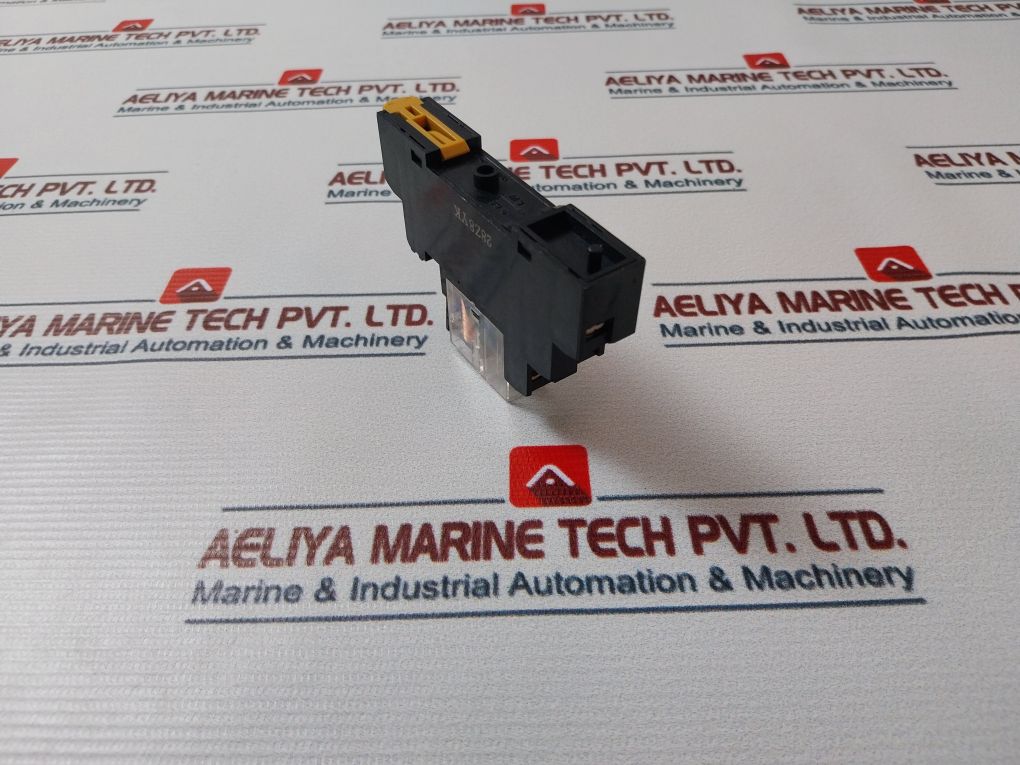 Allen-bradley 700-hk36Z24 Relay With Socket 700-hn121