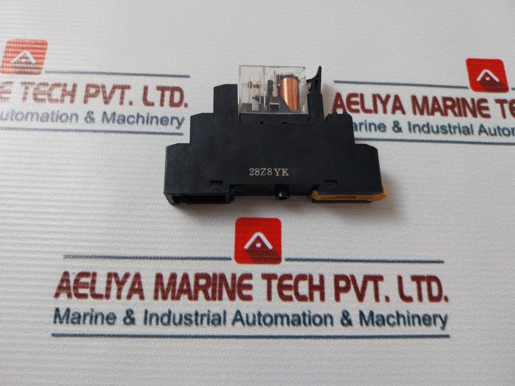 Allen-bradley 700-hk36Z24 Relay With Socket 700-hn121