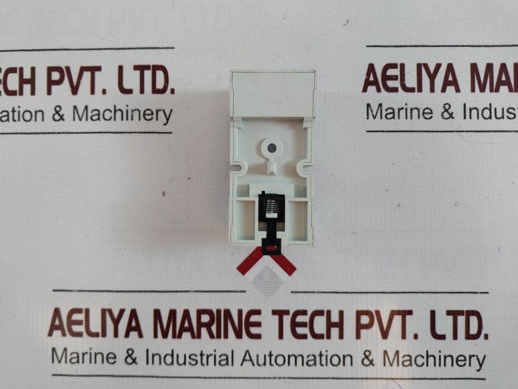 Lot Of 7X Allen-bradley 700-hn205 Relay Socket Base Ser. A