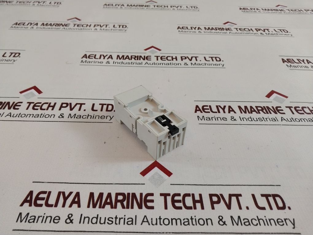 Lot Of 7X Allen-bradley 700-hn205 Relay Socket Base Ser. A