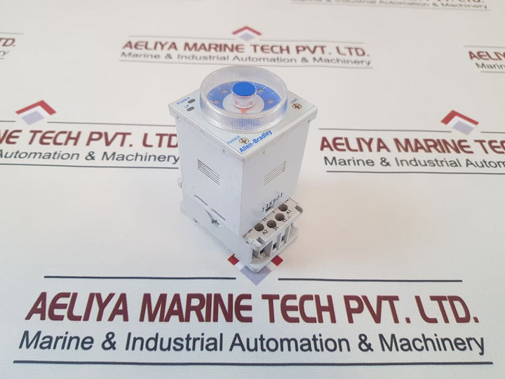 Allen-bradley 700-hr52Ta17 Ser: C Multifunction Timing Relay 0-30Sec