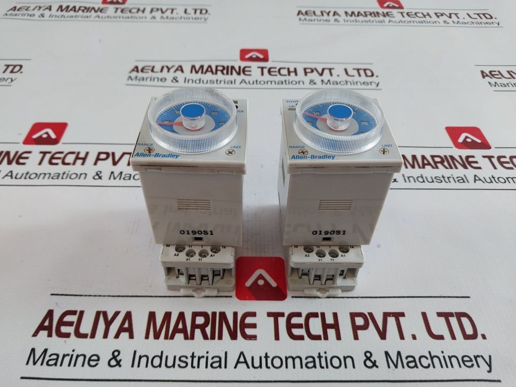 Allen-bradley 700-hr52Ta17 Multifunction Timing Relay 0-30 Min
