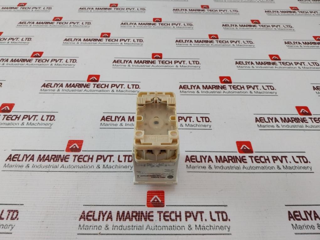 Allen-bradley 700-hrm12Ta17 Timing Relay 250Vac