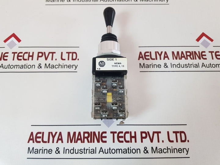 Allen-bradley 800T-t4T8 4 Way Toggle Switch Joystick Control