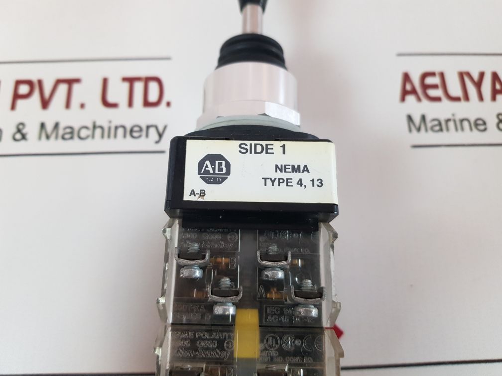 Allen-bradley 800T-t4T8 4 Way Toggle Switch Joystick Control