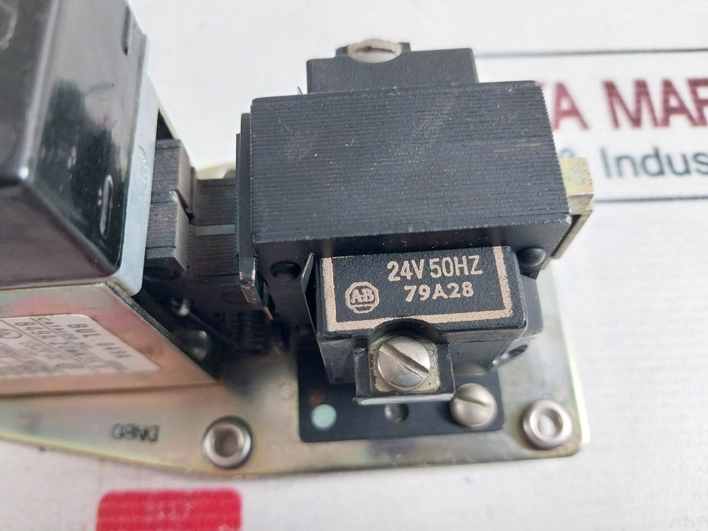 Allen-bradley 849A-zowk25 Ac Pneumatic Timing Relay