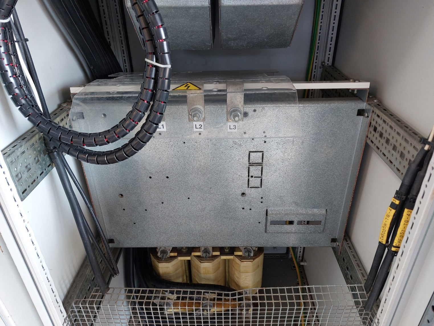 Allen-bradley Powerflex 700H 20Ce261A0Annbng0 Frequency Inverter Drive Supply