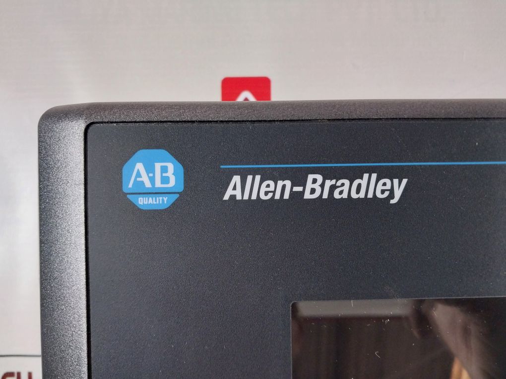 Allen-bradley 2711-k10C10