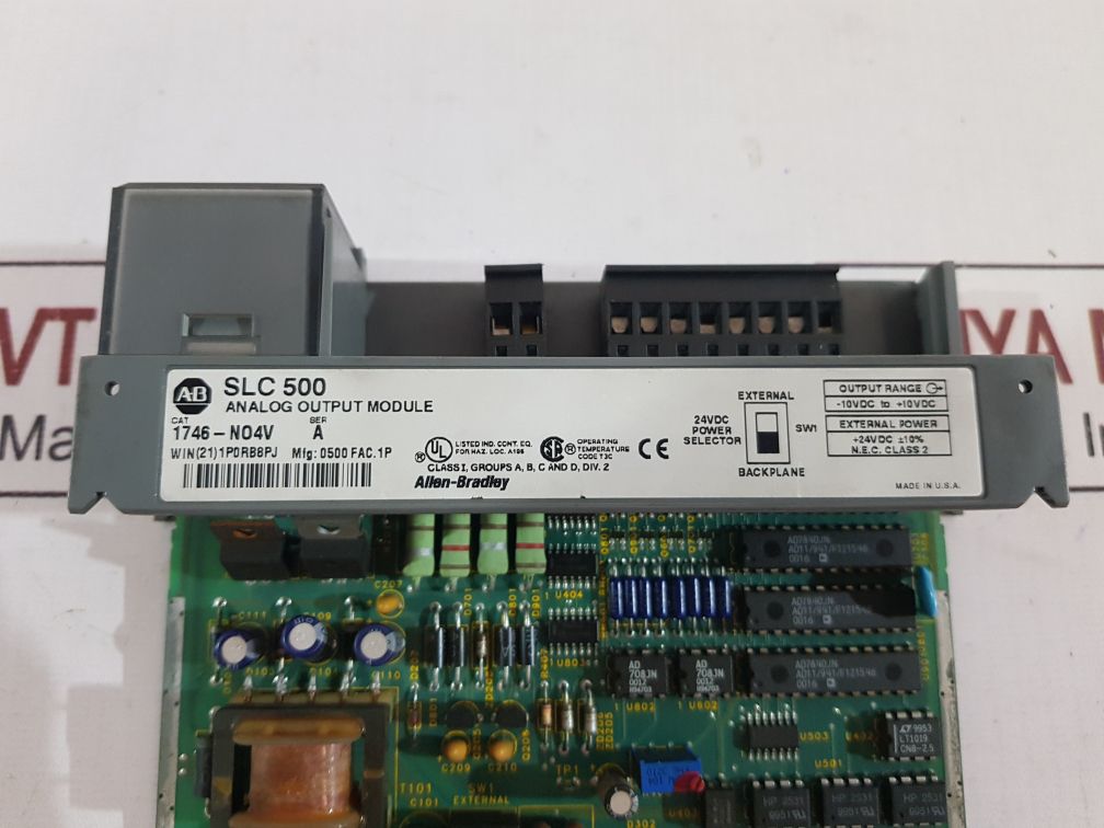 Allen-bradley Slc 500 1746-no4V Analog Output Module