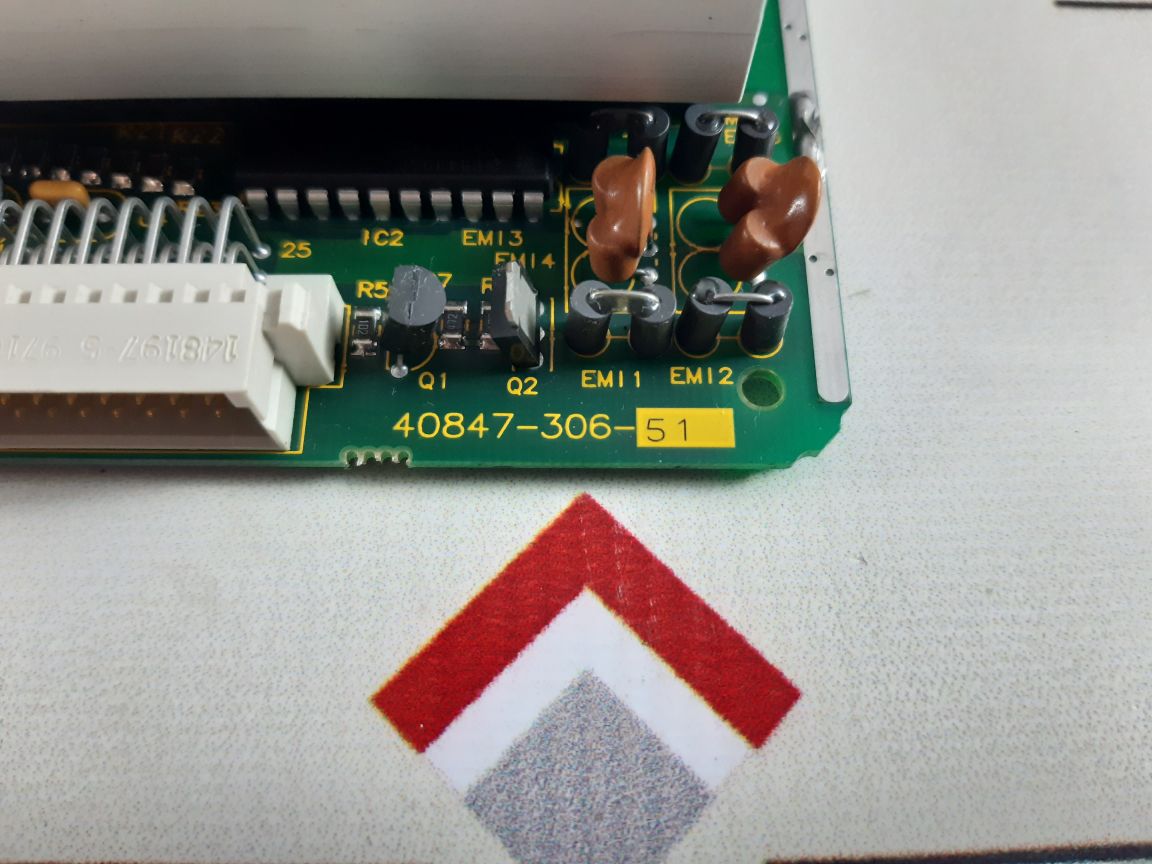 Allen-bradley Slc 500 1746-oa16 Output Module Ser C