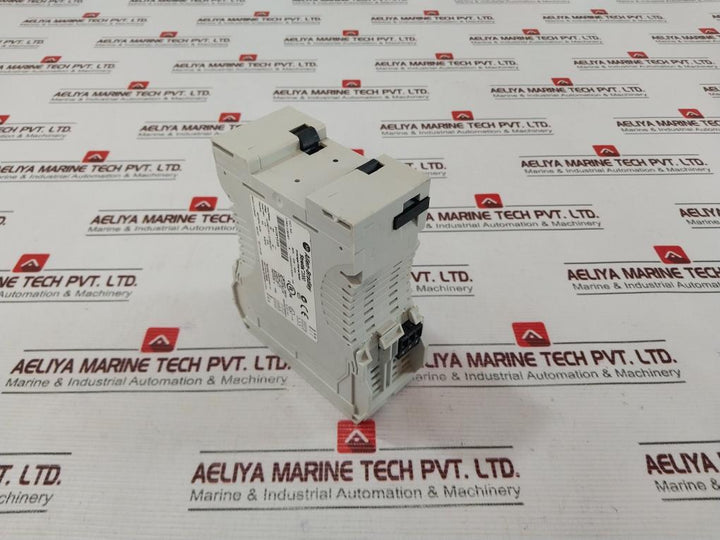 Allen-bradley Stratix™2000 Unmanaged Ethernet Switch 1783-us08T