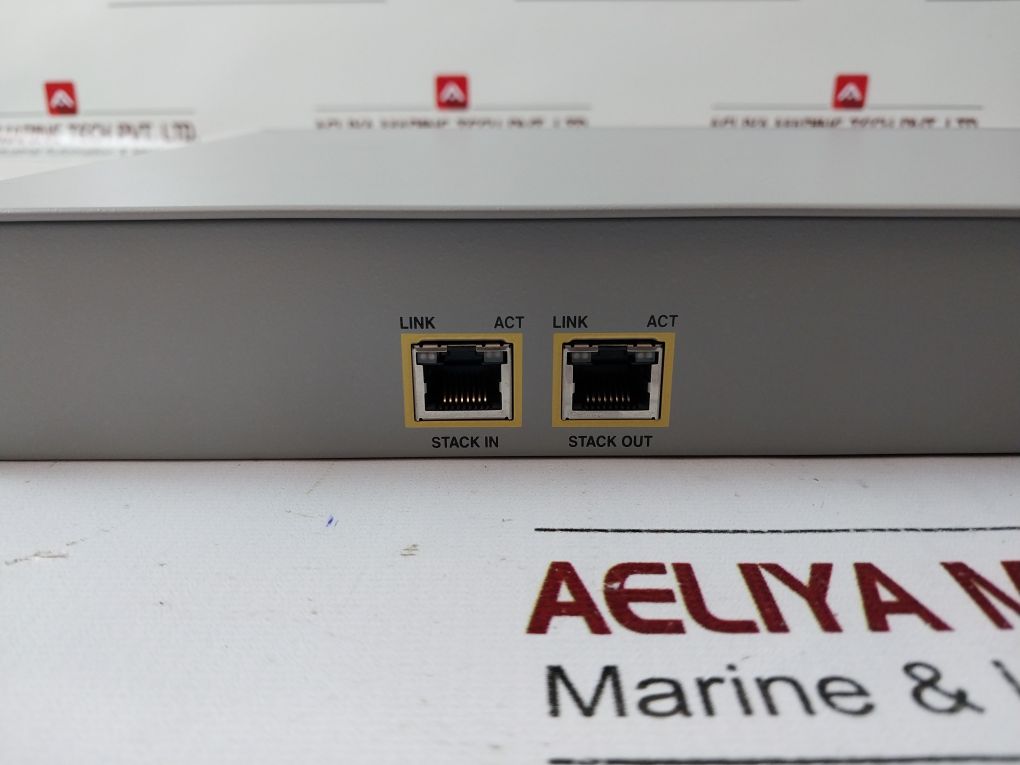 Allied Telesis At-8000S/24 Ethernet Switch With Kit