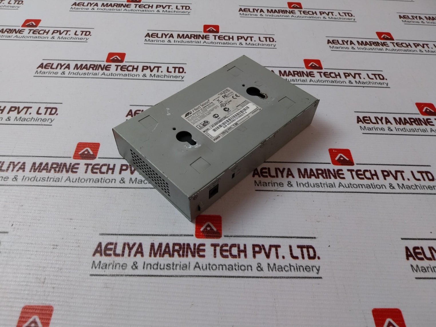 Allied Telesis At-fs705Efc/Sc Fast Ethernet Switch 4 Port