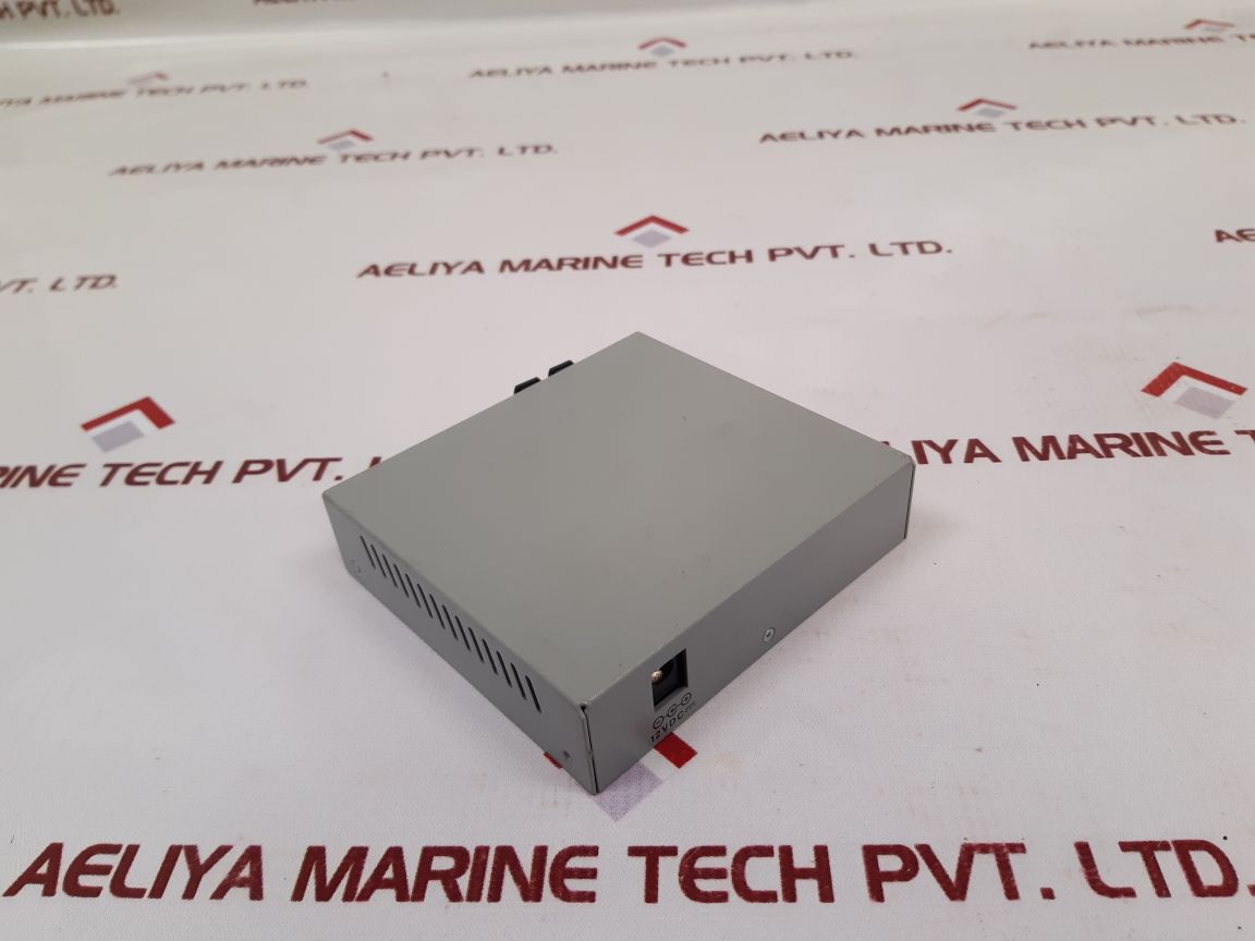 Allied telesyn at-mc101xl fast ethernet media converter