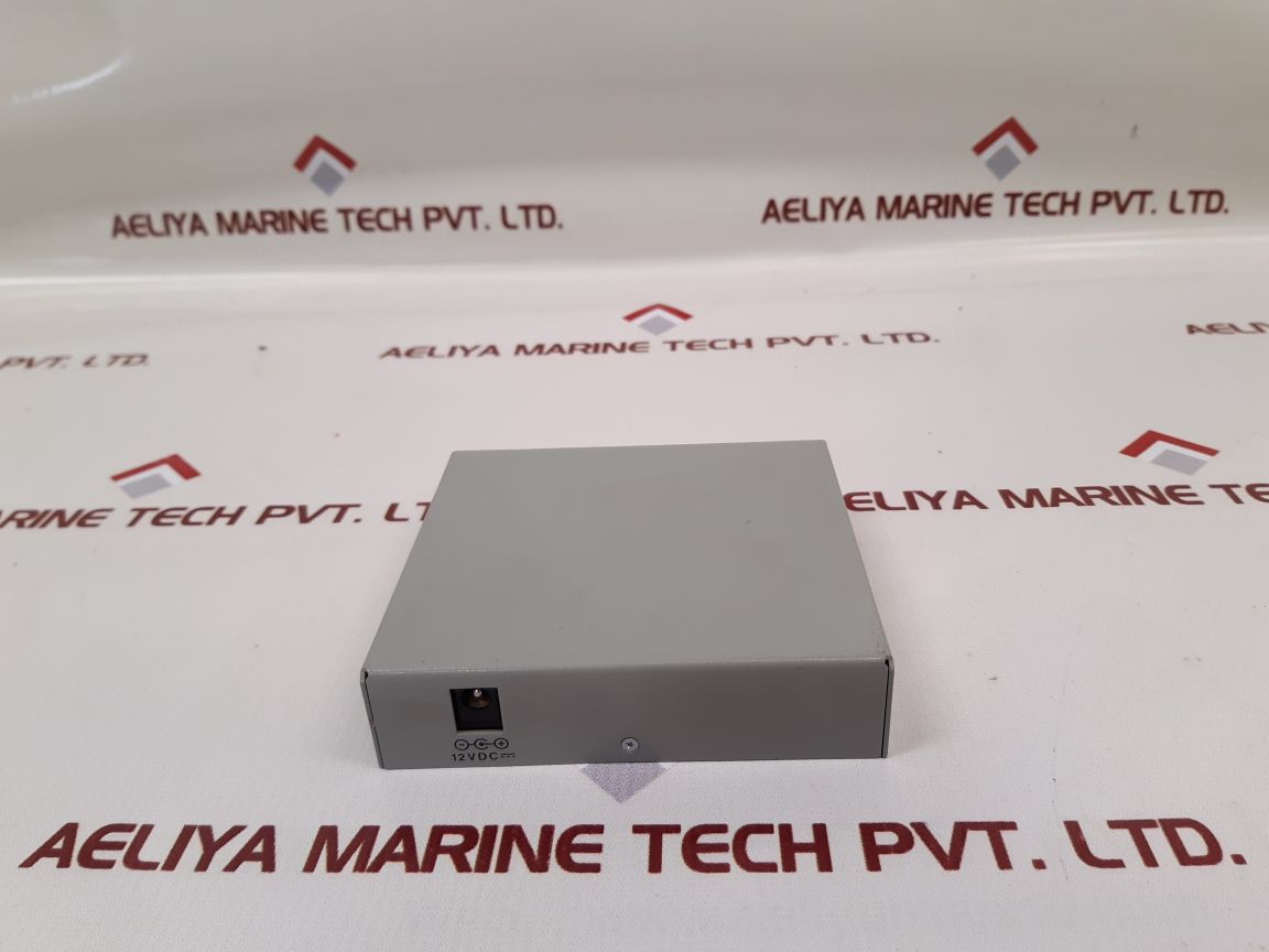 Allied telesyn at-mc101xl fast ethernet media converter
