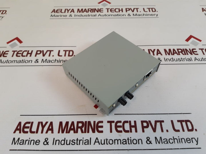 Allied Telesyn At-mc101Xl Fast Ethernet Media Converter 705-003691 Rev.A
