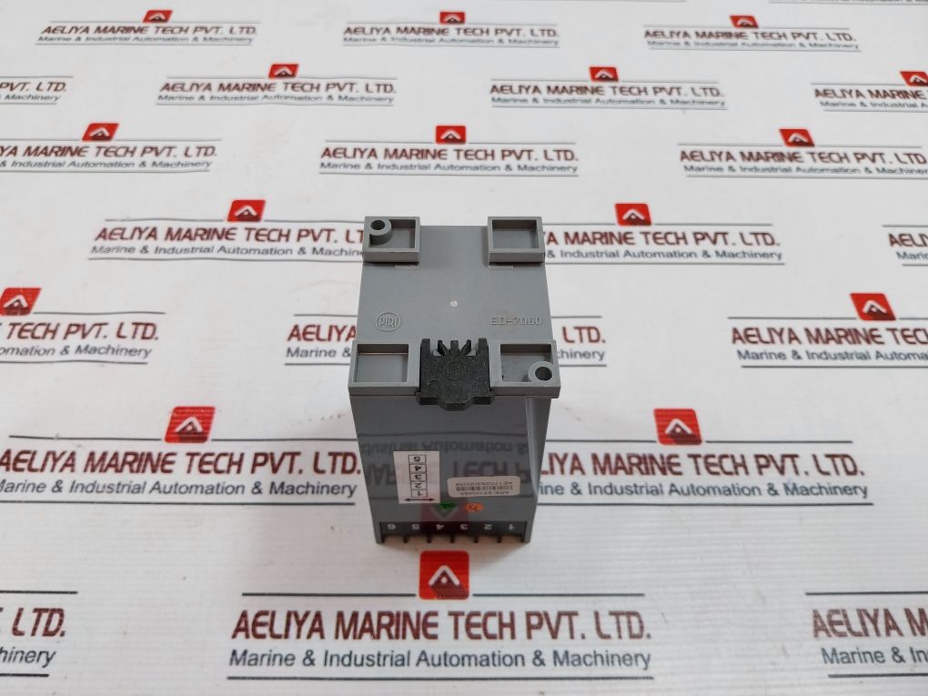 Amara Raja Ed-7060 Din Rail Enclosure-e Piri-ed.7060-12